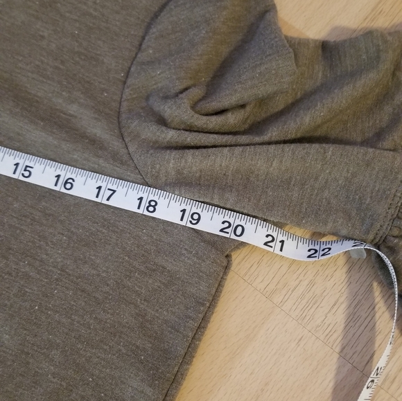 Fall Top by ARIANNA PAPELL - Picture 14 of 14